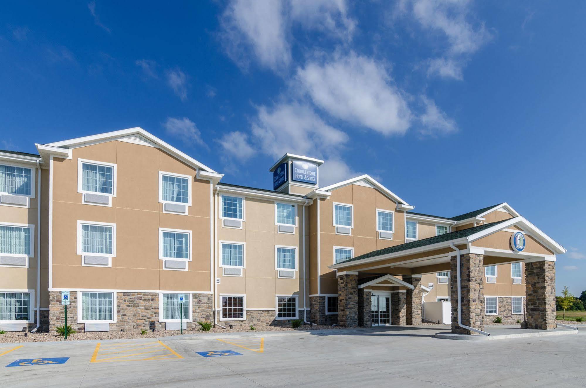 Cobblestone Hotel & Suites - Mccook Dış mekan fotoğraf