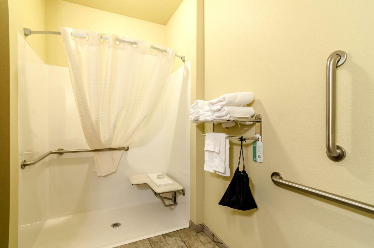 Cobblestone Hotel & Suites - Mccook Dış mekan fotoğraf